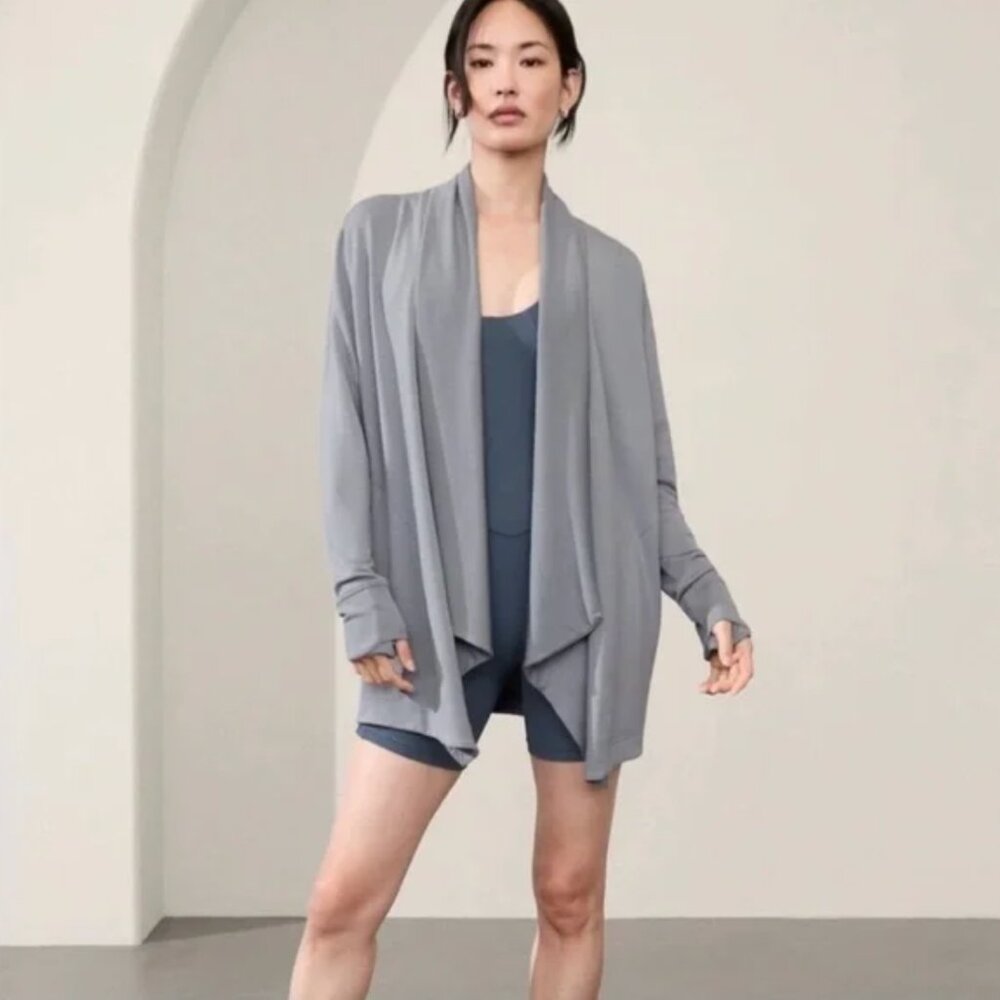 Athleta | Pranayama Restore Wrap | Storm Cloud | Size M